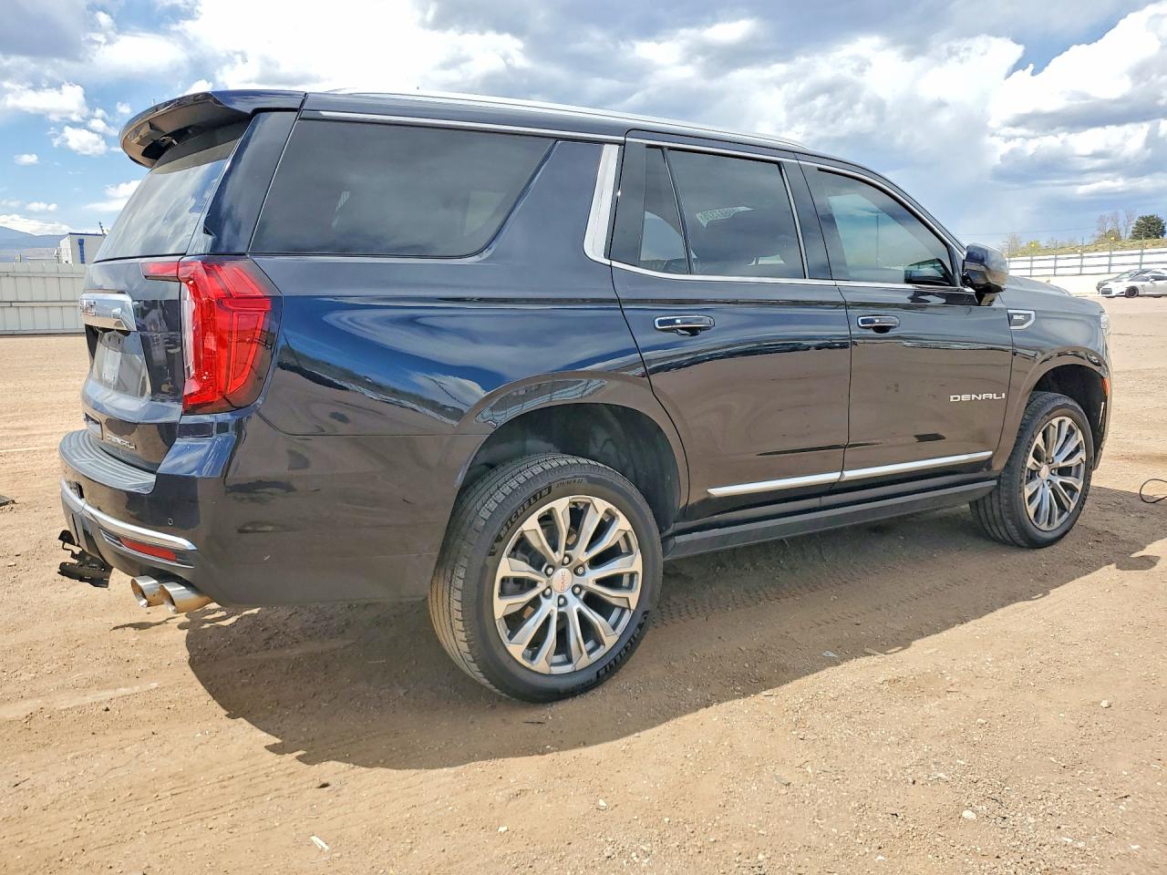 GMC YUKON 2021 — 4