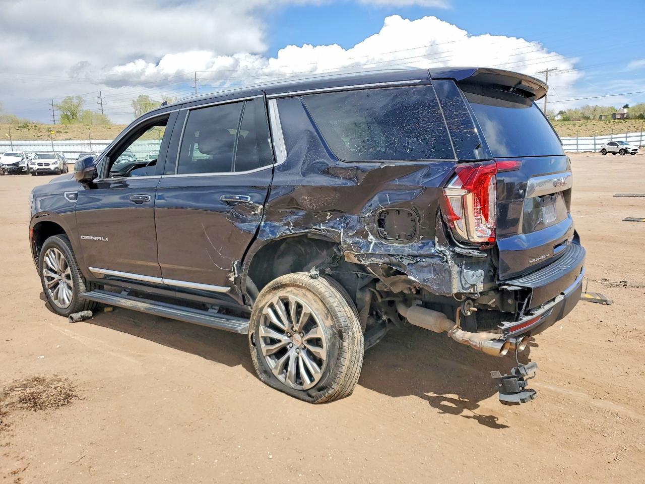 GMC YUKON 2021 — 3