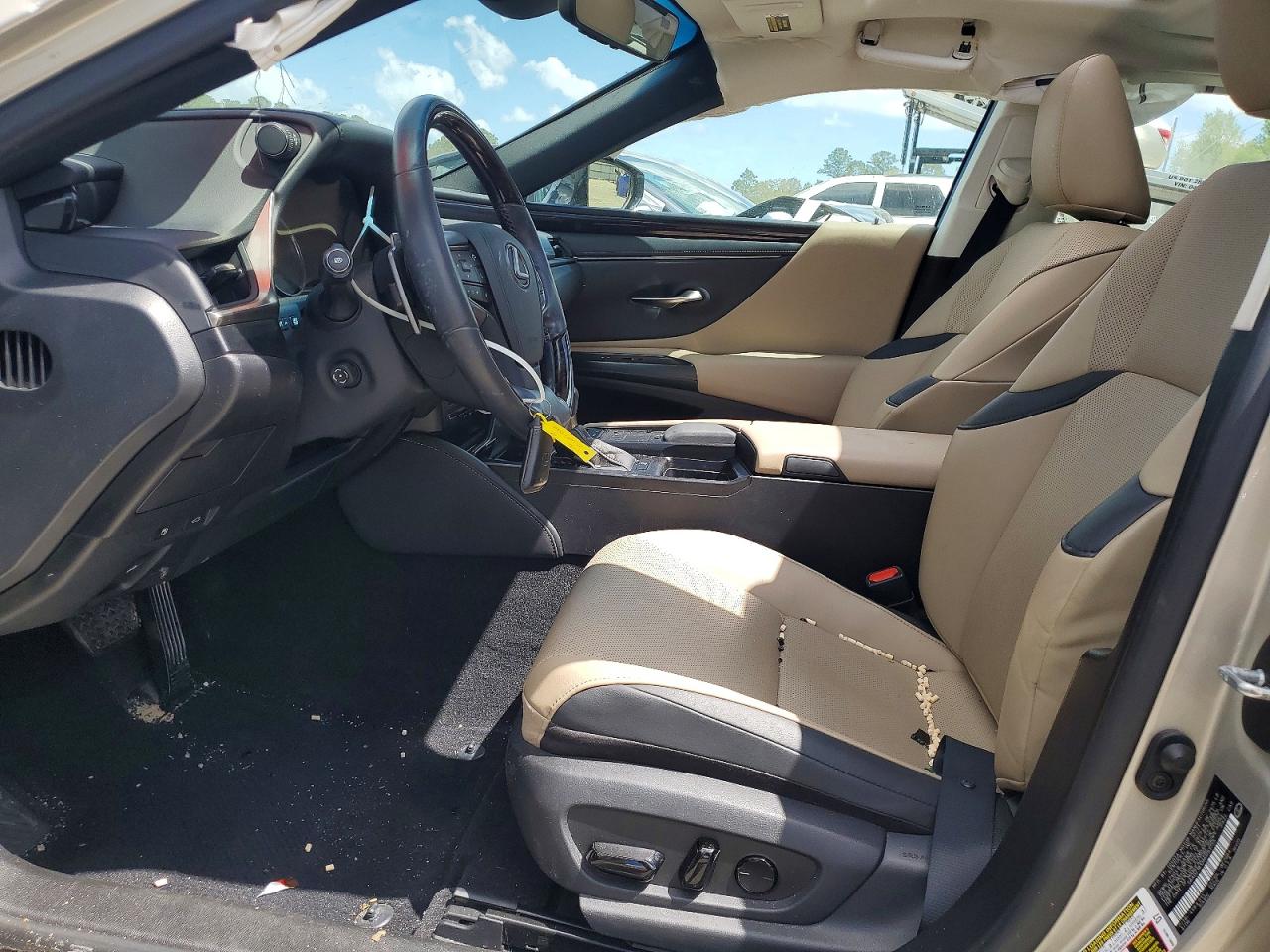 LEXUS ES 350 2021 — 8