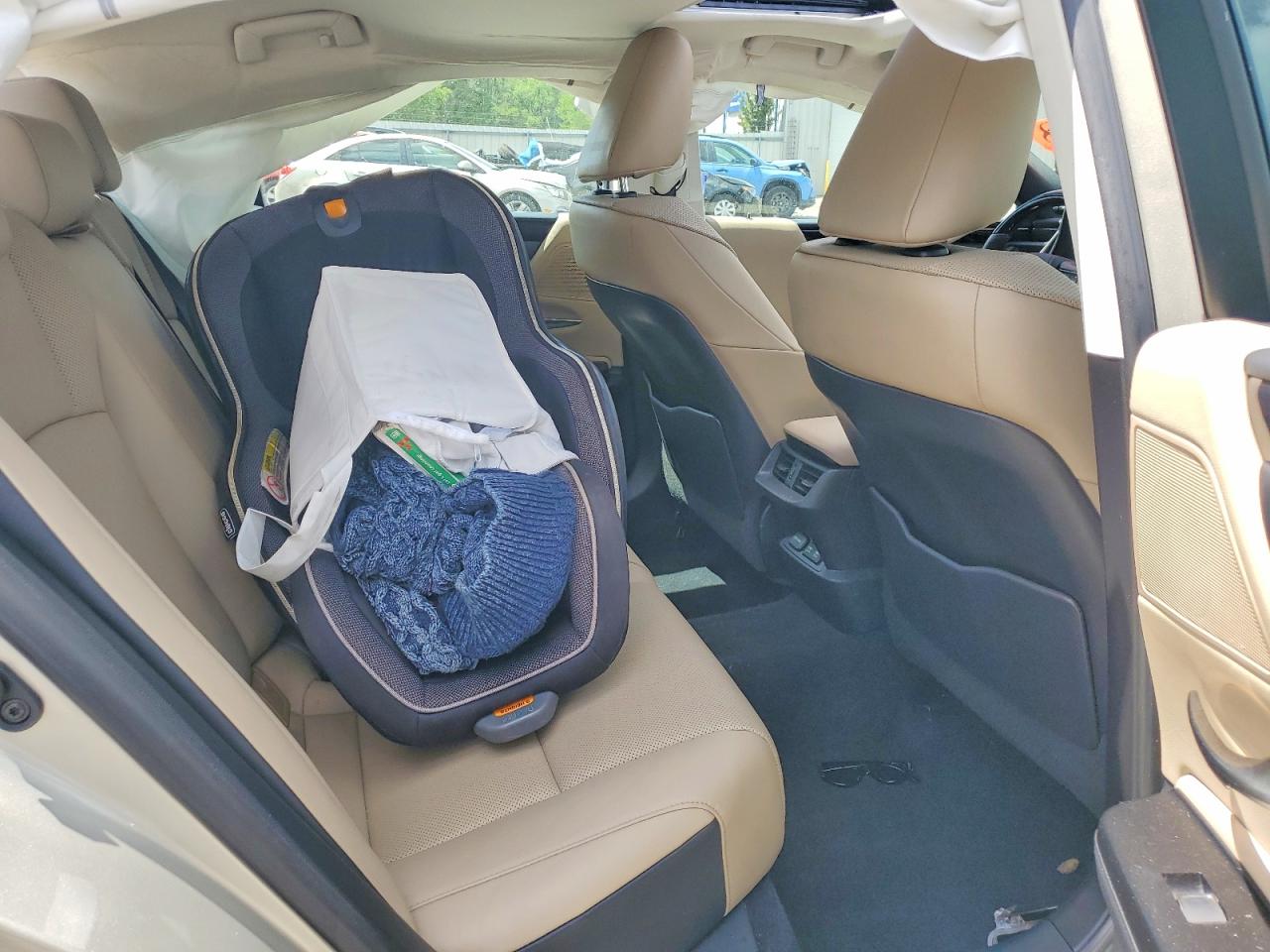LEXUS ES 350 2021 — 11