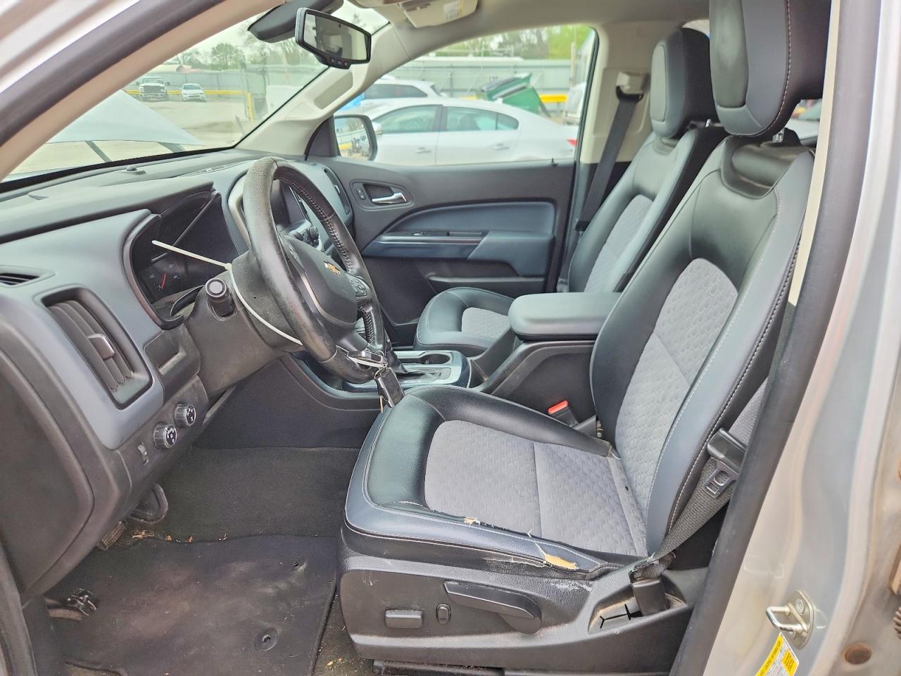 CHEVROLET COLORADO 2015 — 8
