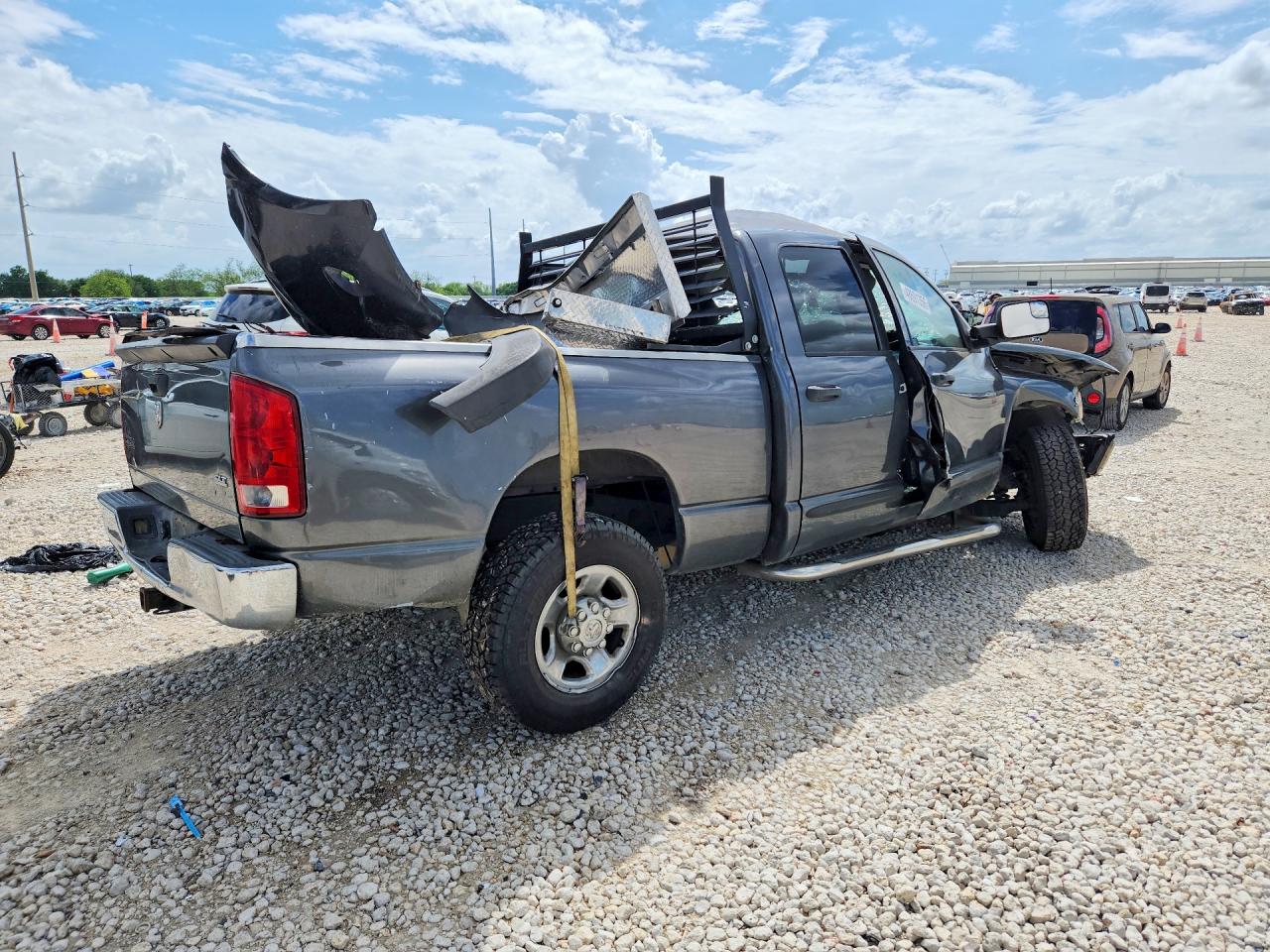 DODGE RAM 2500 2003 — 4