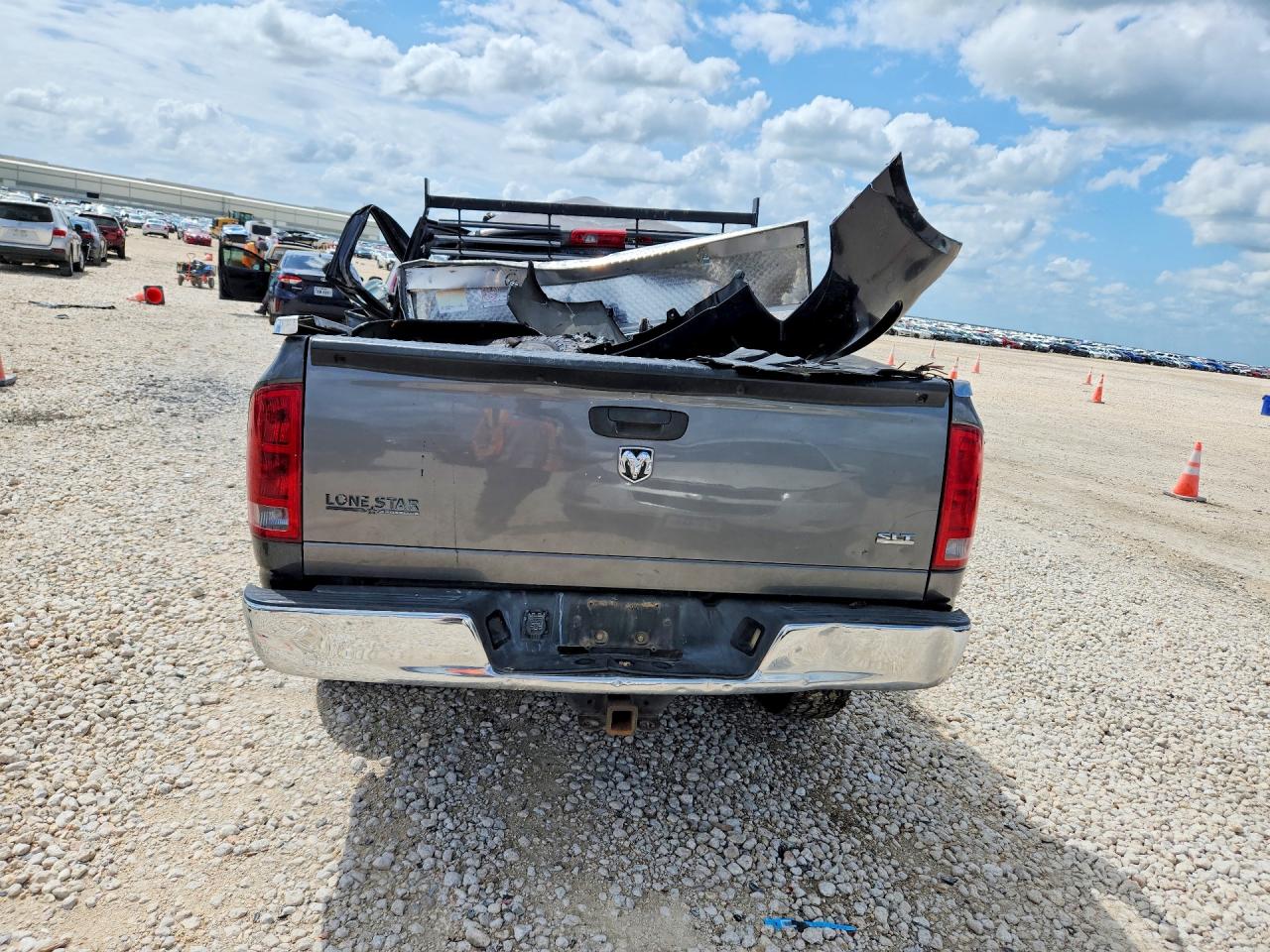 DODGE RAM 2500 2003 — 7