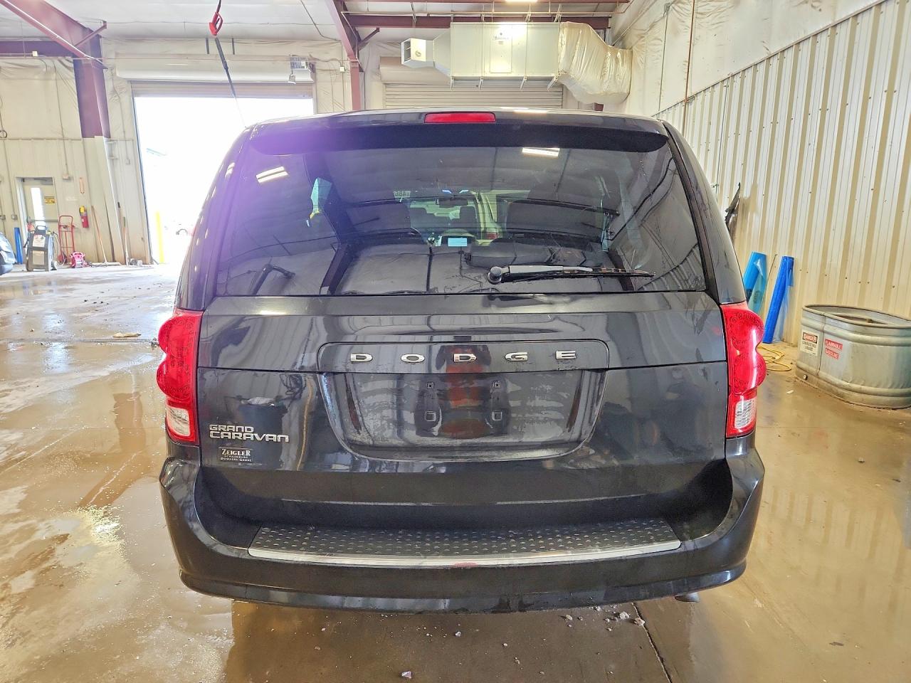 DODGE GRAND CARAVAN 2011 — 7
