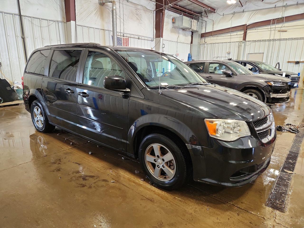 DODGE GRAND CARAVAN 2011 — 5