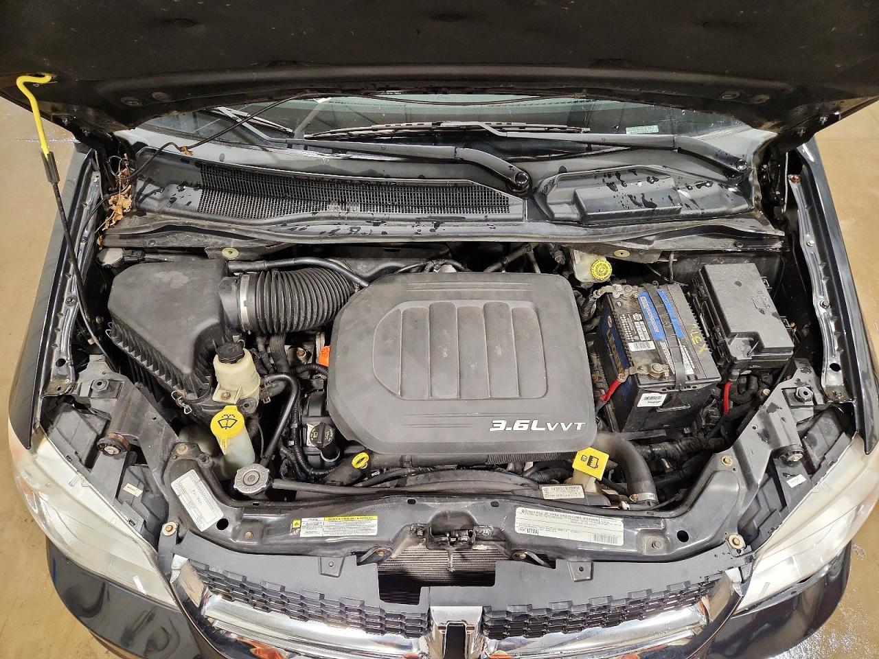DODGE GRAND CARAVAN 2011 — 13