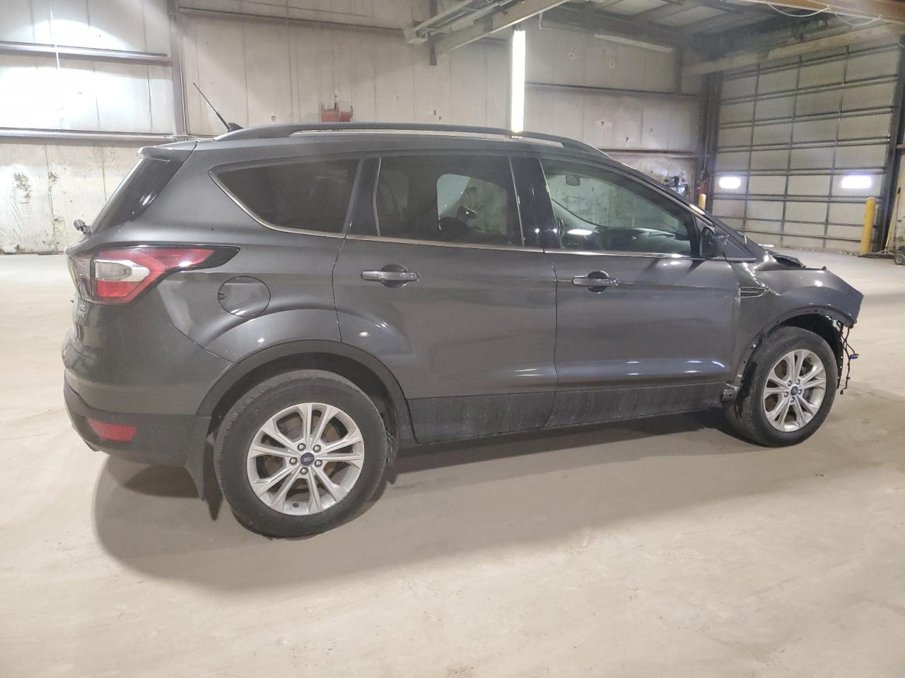 FORD ESCAPE 2018 — 4