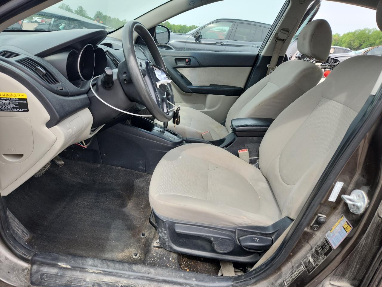 KIA FORTE 2010 — 8