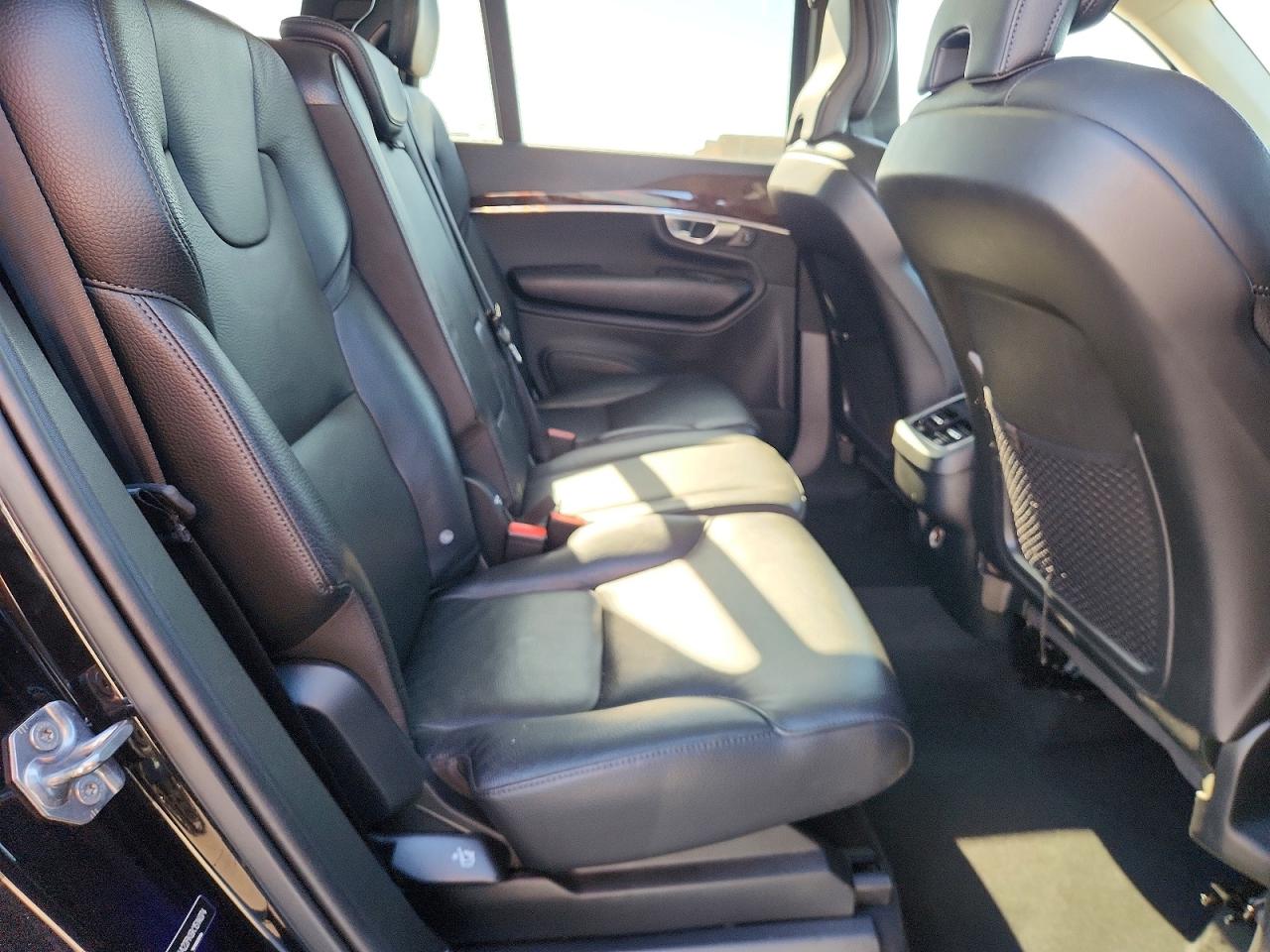 VOLVO XC90 2019 — 11