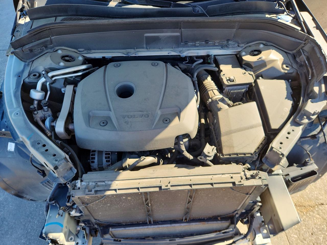 VOLVO XC90 2019 — 12