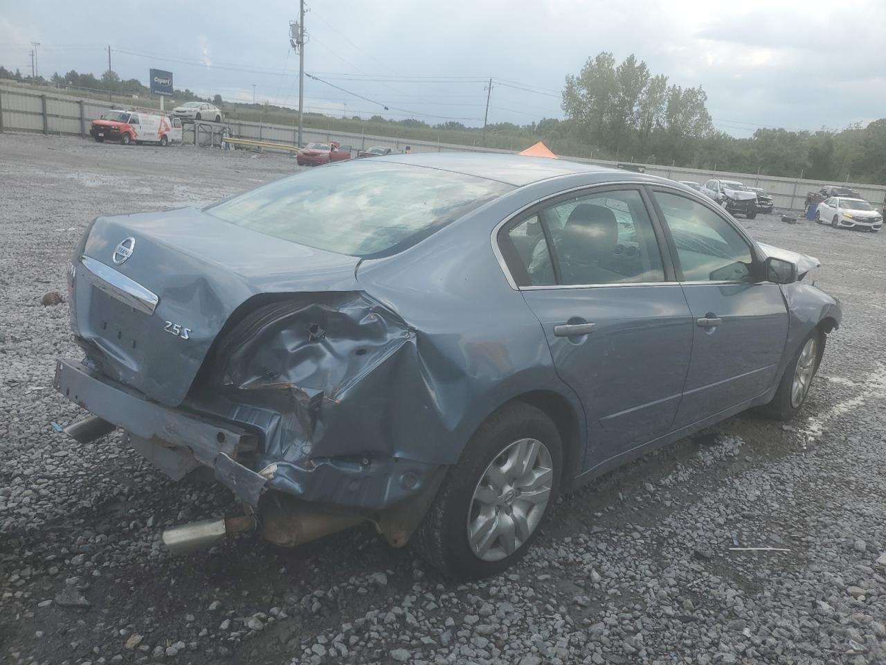 NISSAN ALTIMA BASE 2011 — 4