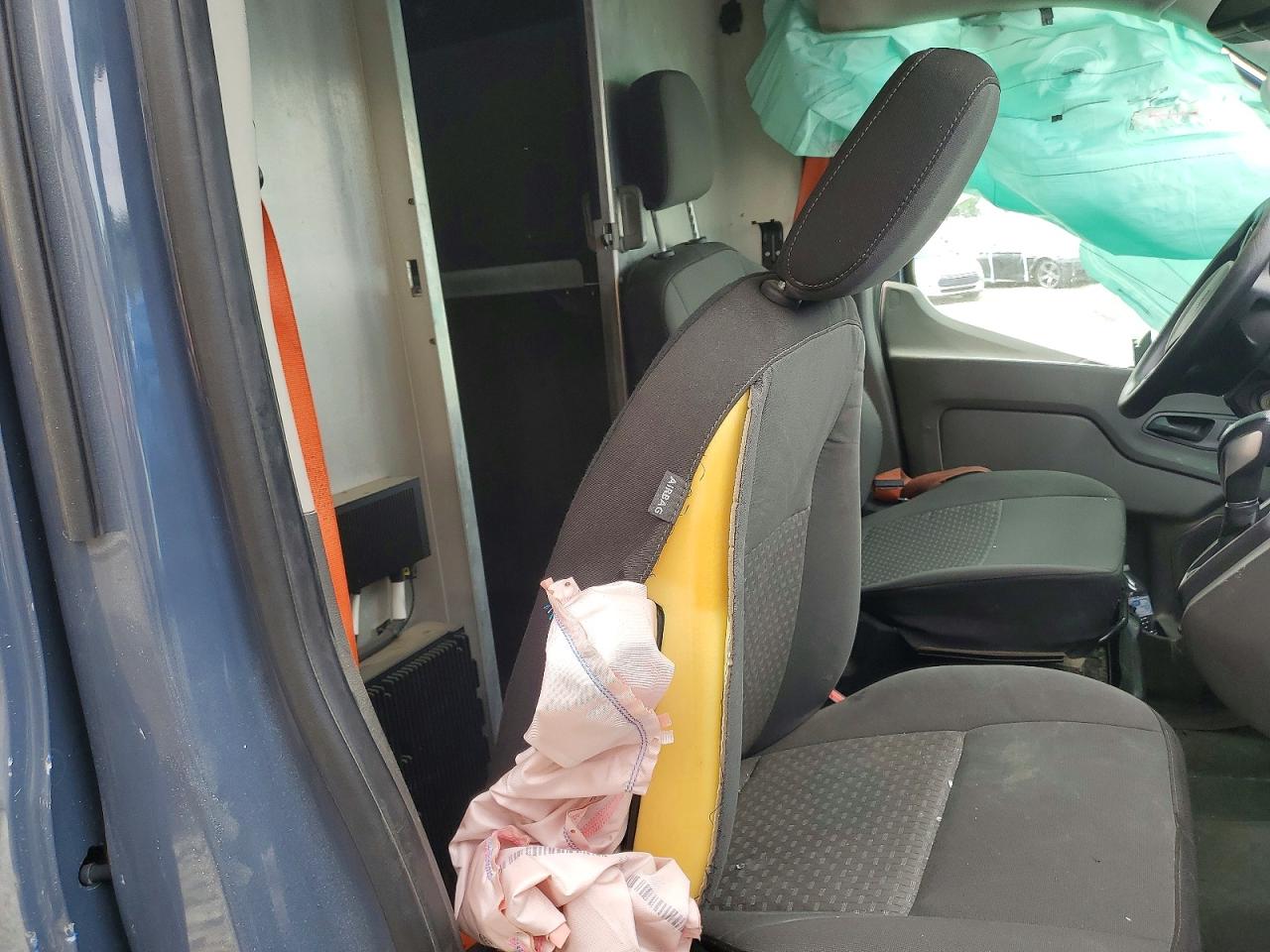 FORD TRANSIT 2021 — 11