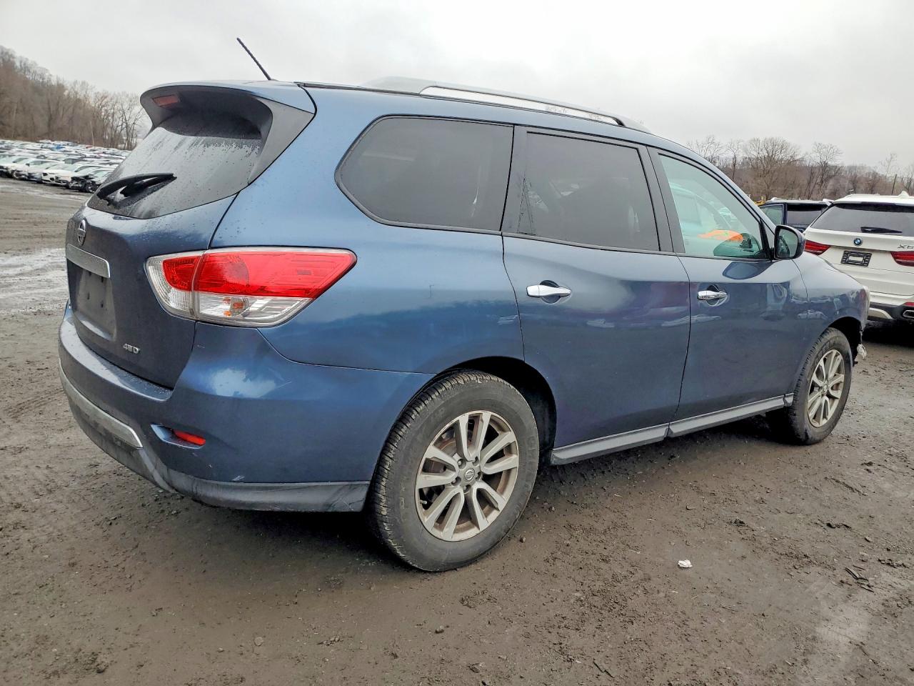 NISSAN PATHFINDER 2016 — 4