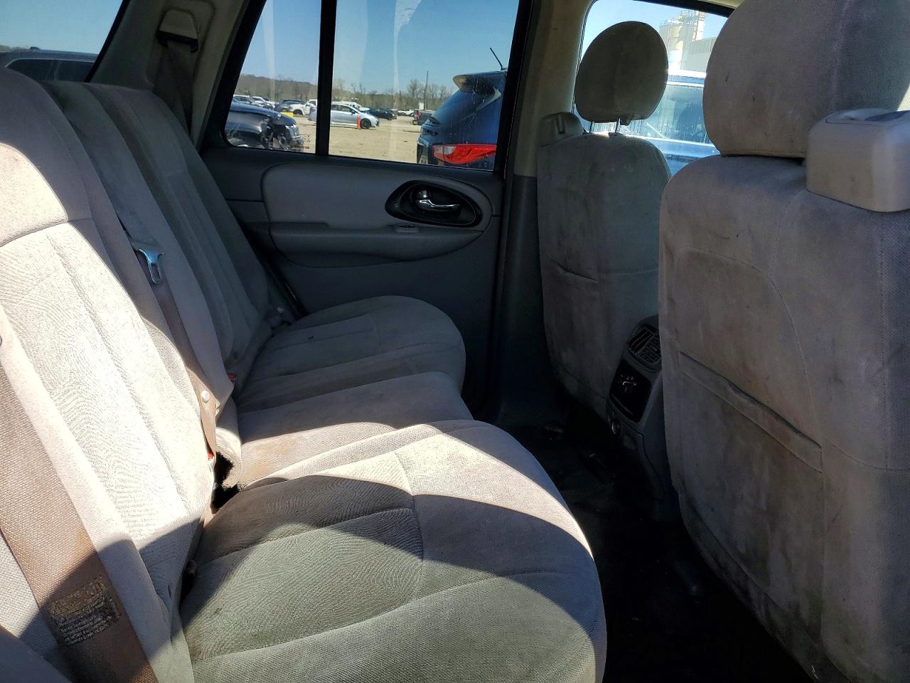 CHEVROLET TRAILBLAZER 2005 — 12