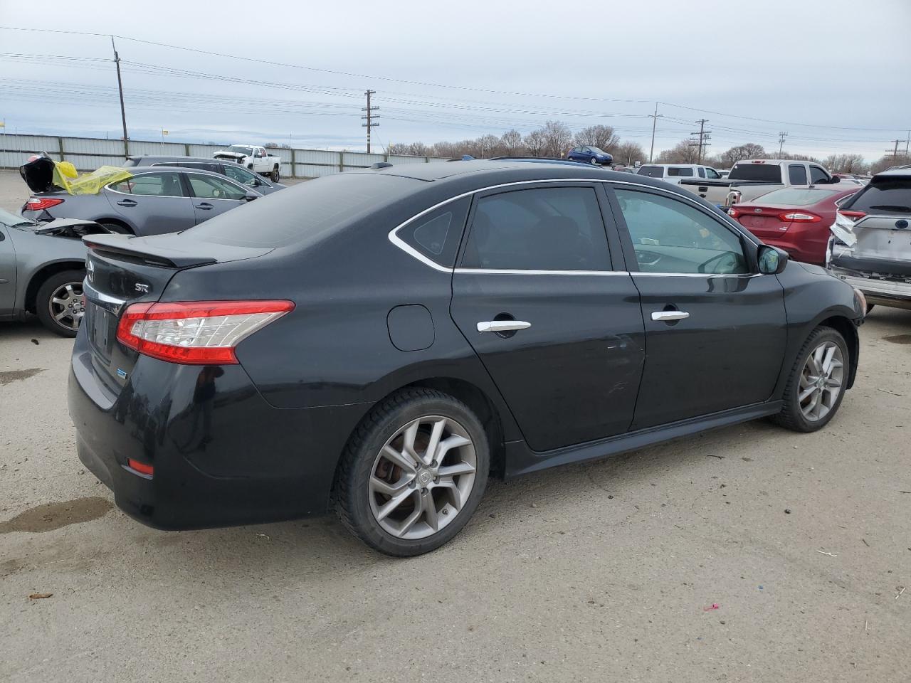 NISSAN SENTRA 2013 — 4