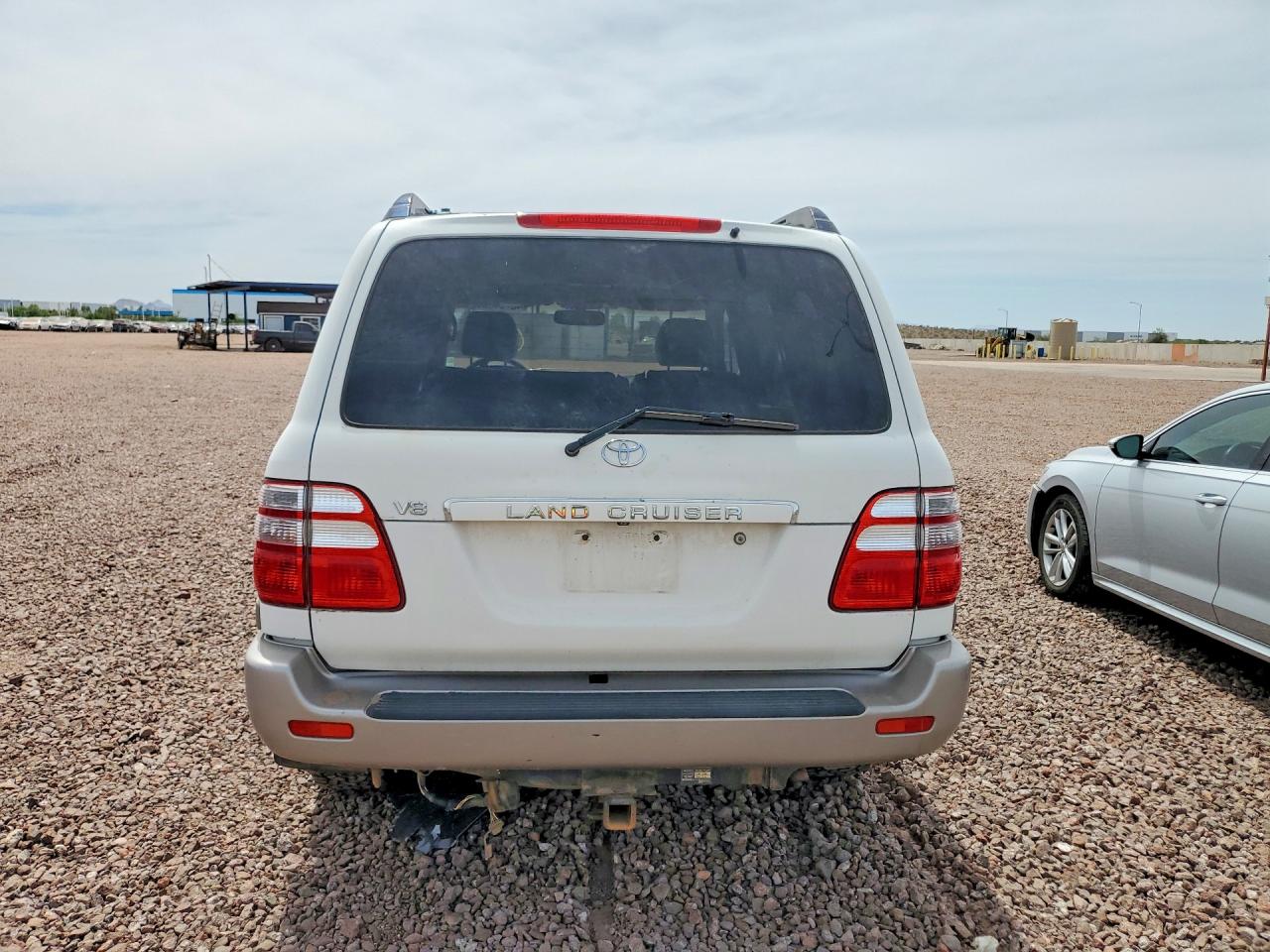 TOYOTA LAND CRUISER 2005 — 7