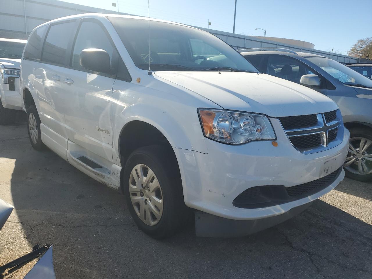 2018 DODGE GRAND CARAVAN SE