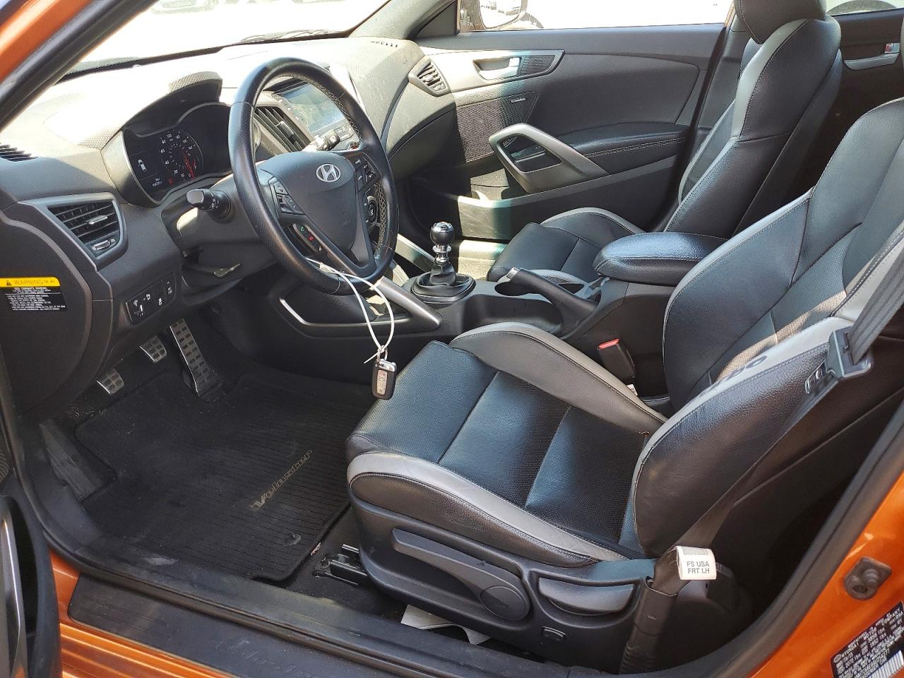 HYUNDAI VELOSTER 2016 — 8
