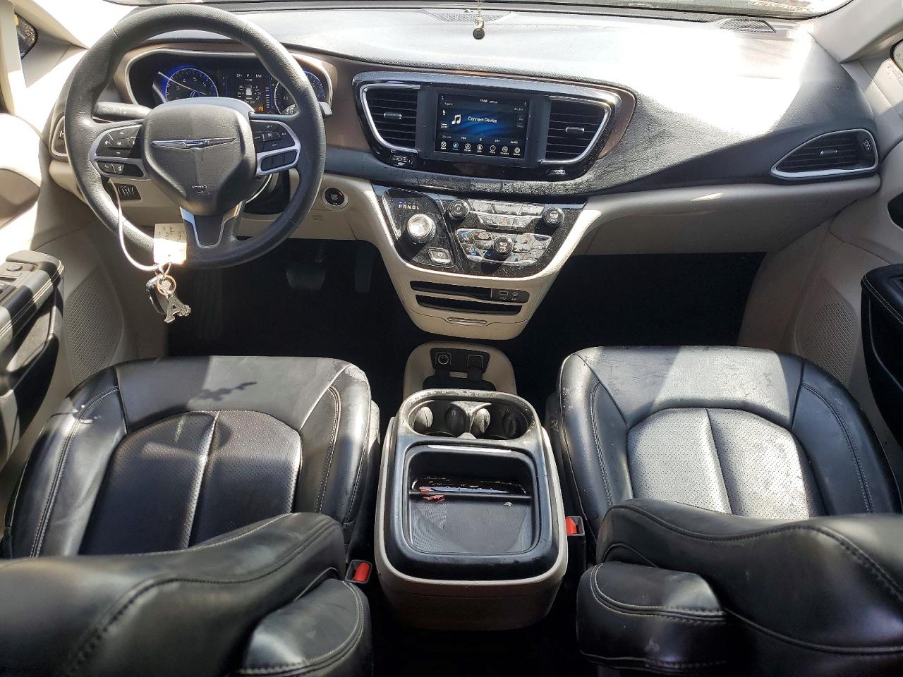 CHRYSLER VOYAGER 2020 — 9