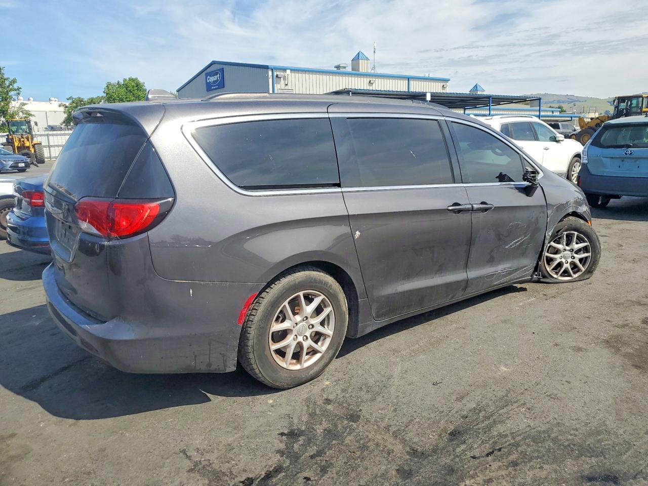 CHRYSLER VOYAGER 2020 — 4