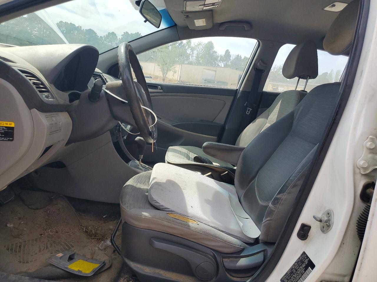 HYUNDAI ACCENT 2015 — 8