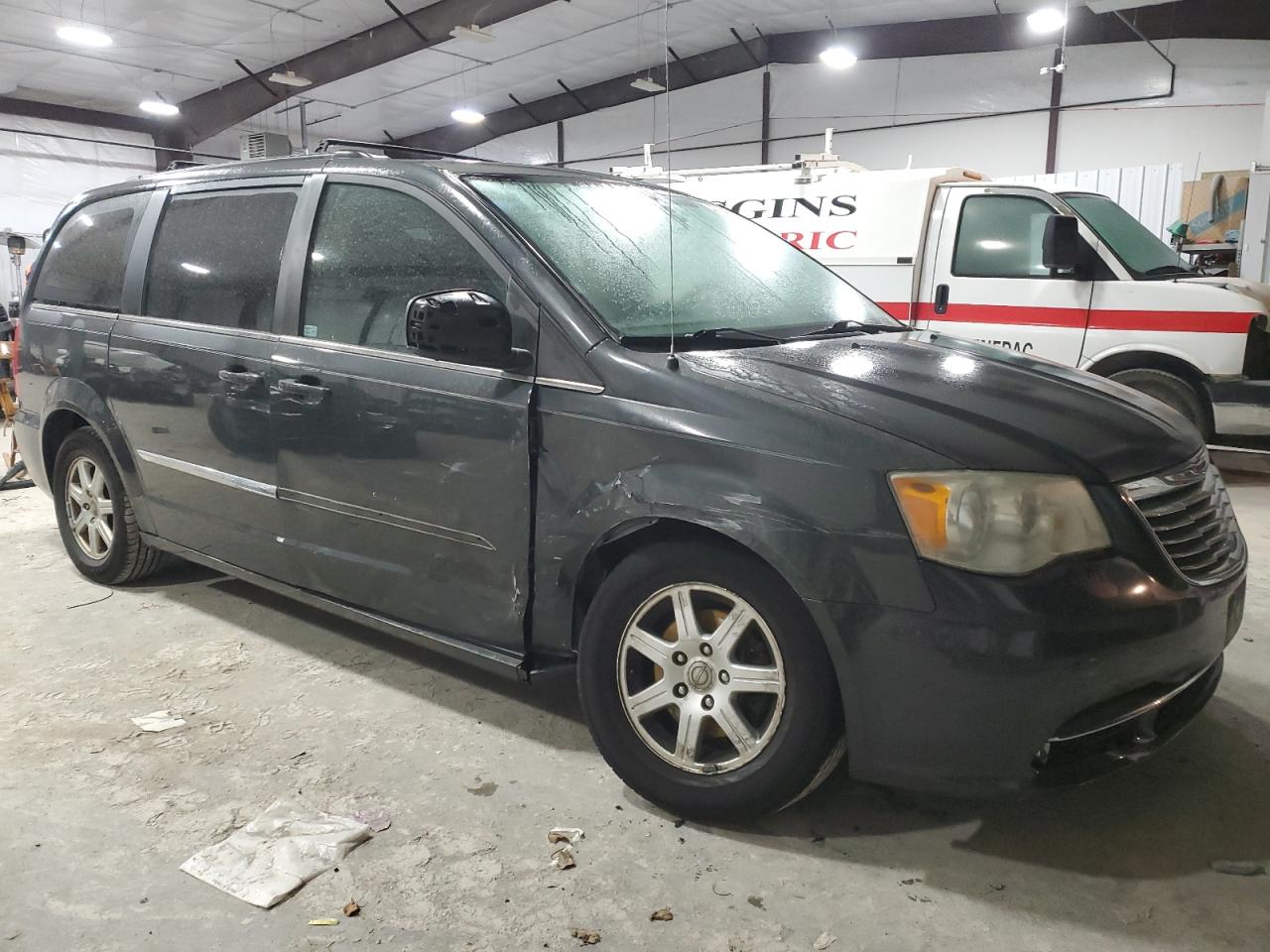 2011 CHRYSLER TOWN & COUNTRY TOURING