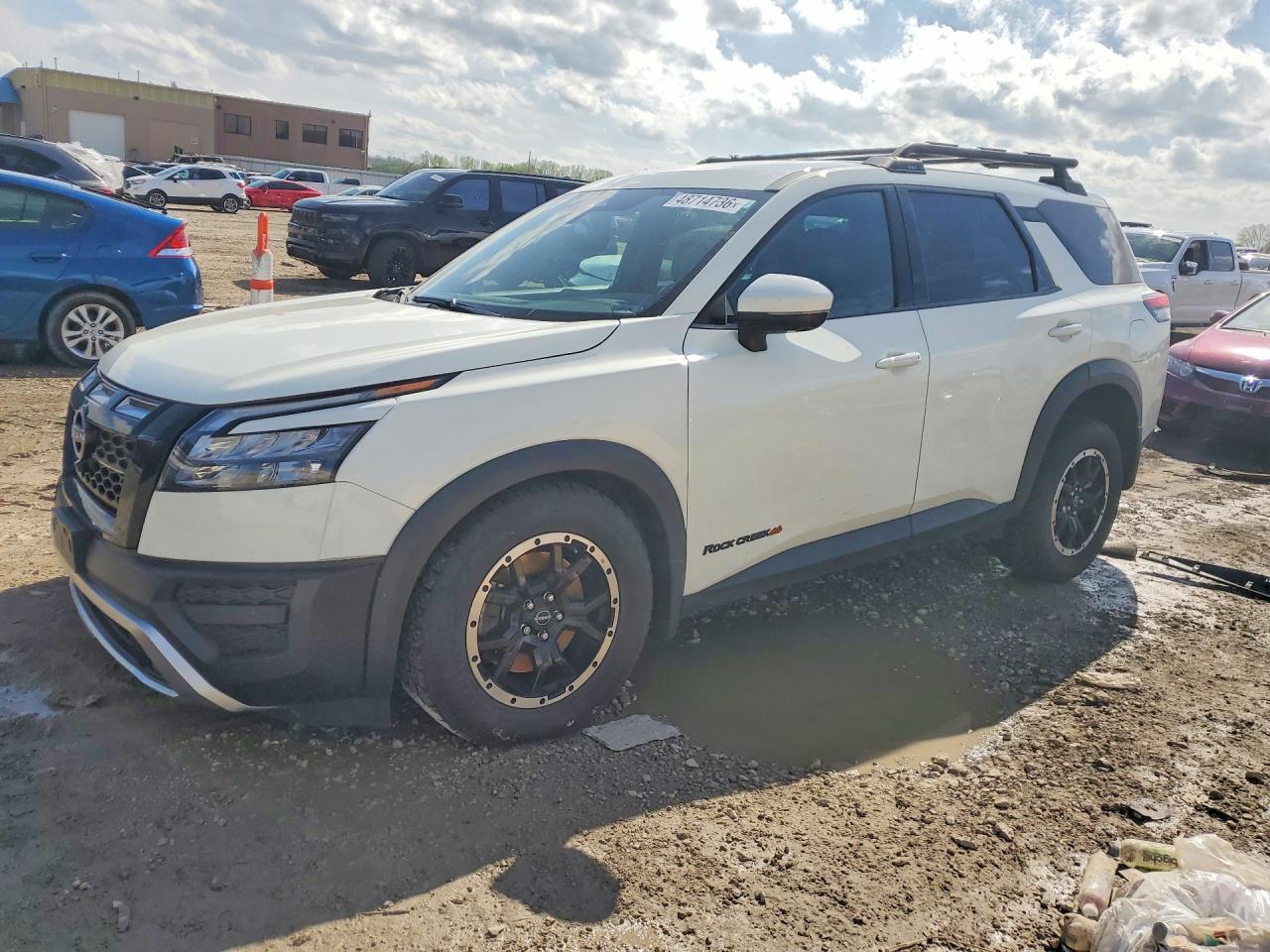 NISSAN PATHFINDER 2023 — 2