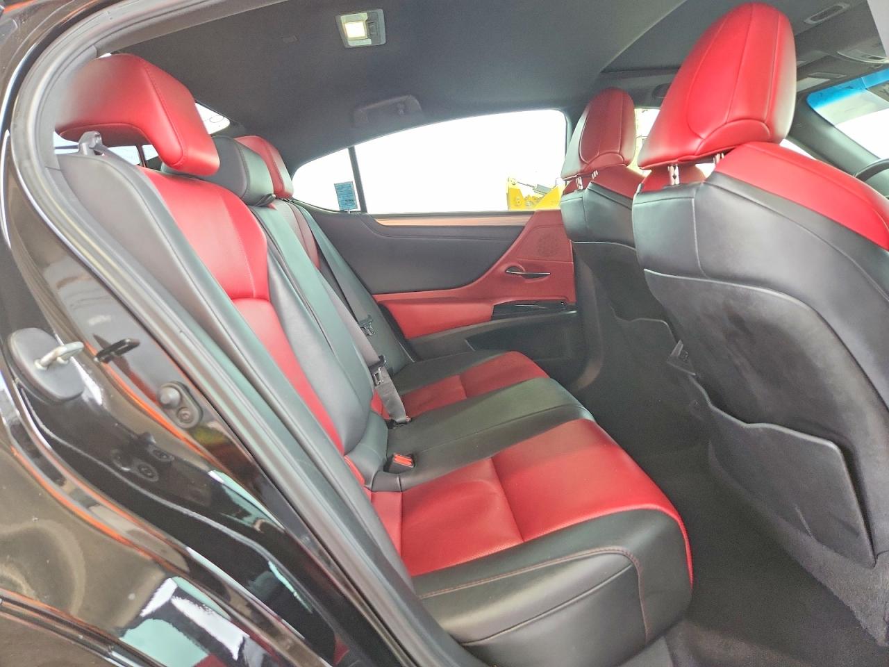 LEXUS ES 350 2023 — 11