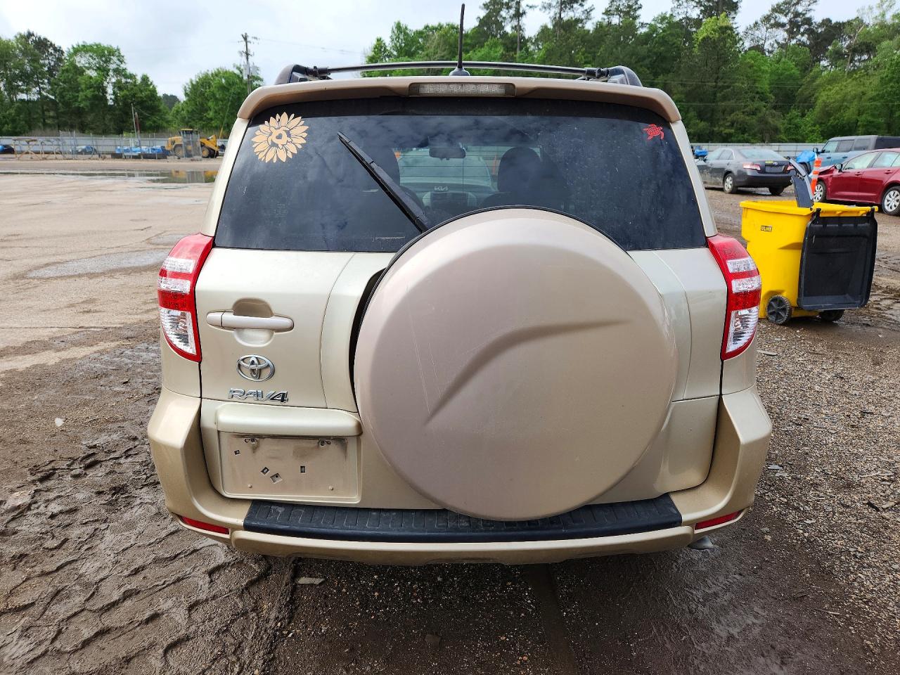 TOYOTA RAV4 2011 — 6
