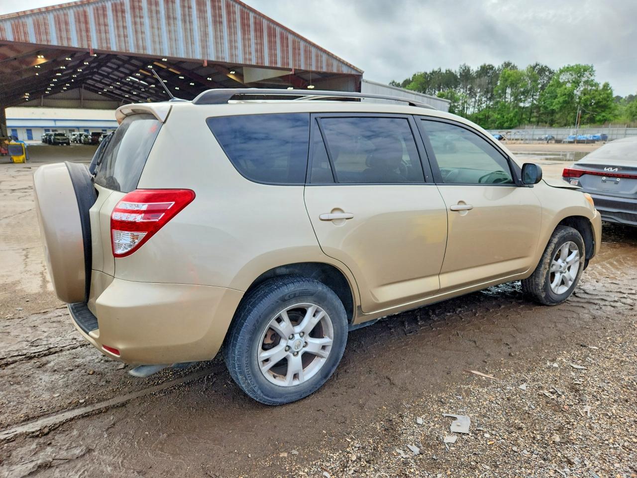 TOYOTA RAV4 2011 — 3