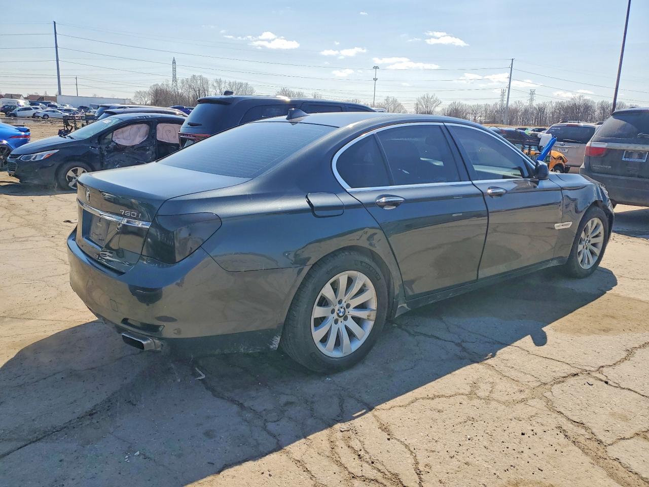 BMW 750 2011 — 3