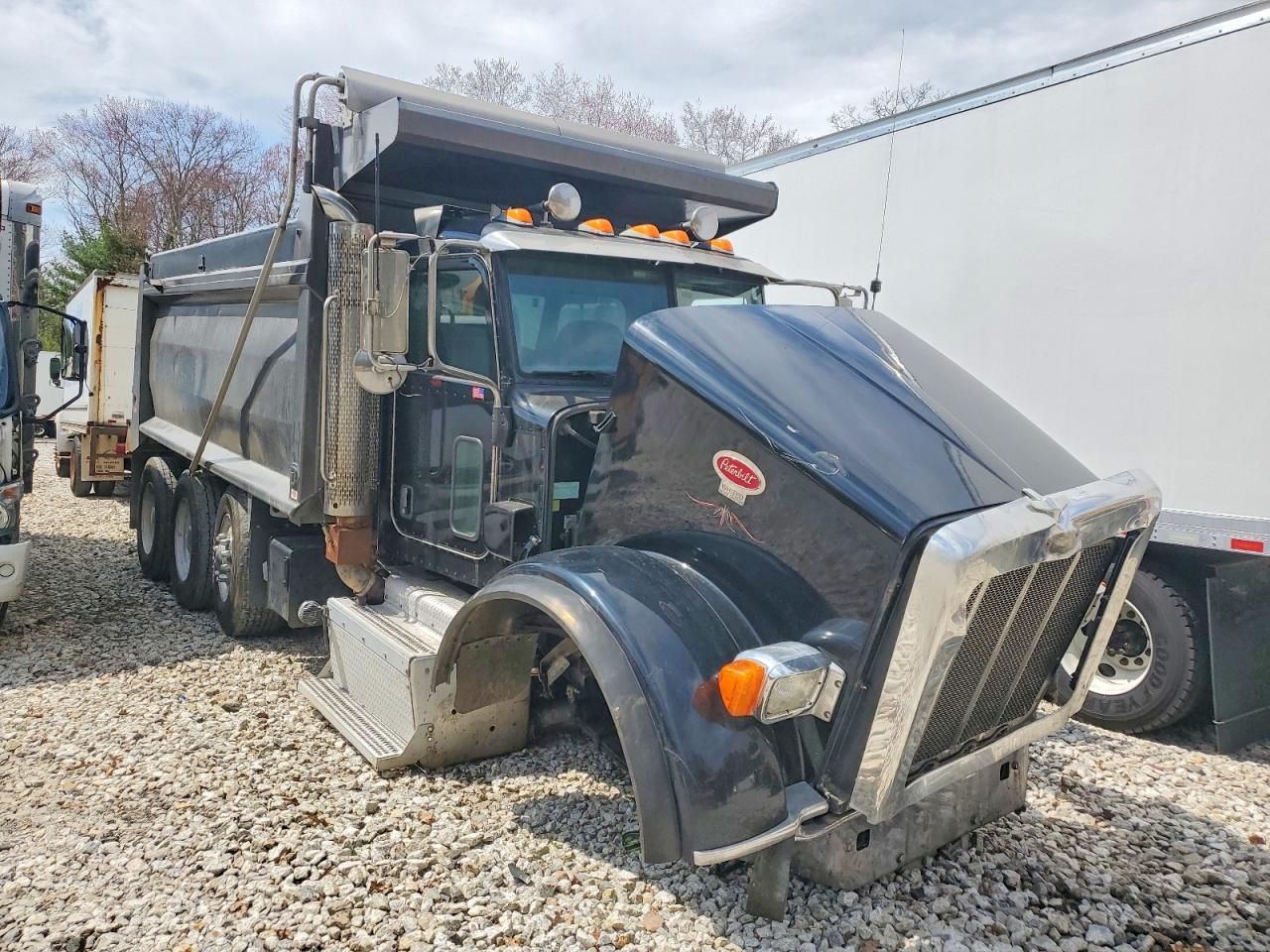 2014 PETERBILT 365