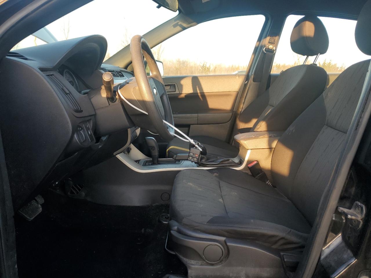FORD FOCUS 2010 — 8