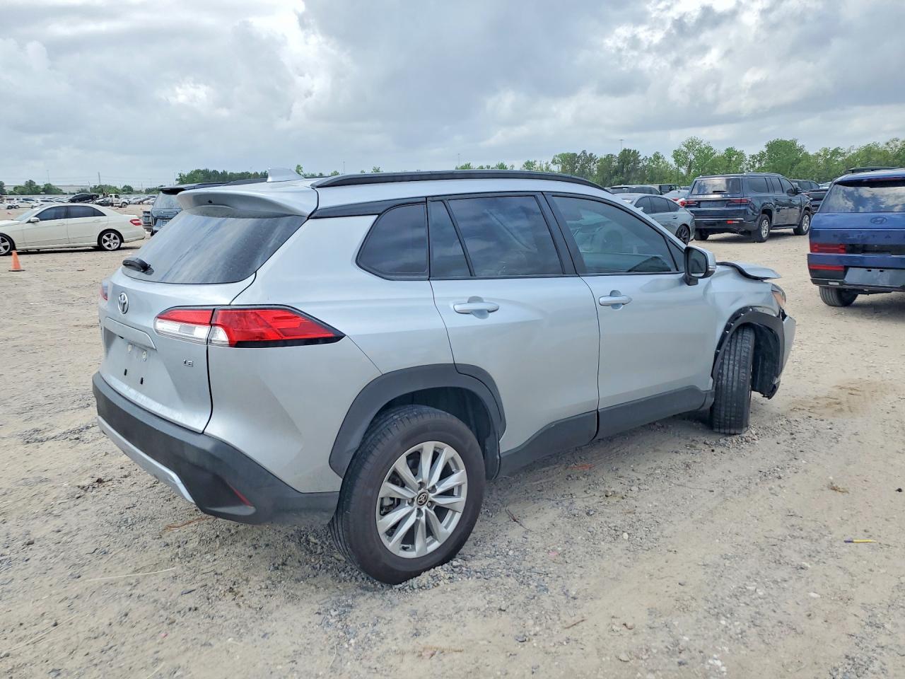 TOYOTA COROLLA CROSS 2023 — 4