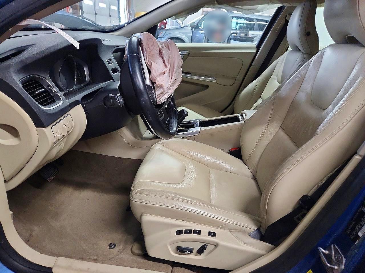 VOLVO S60 2014 — 8