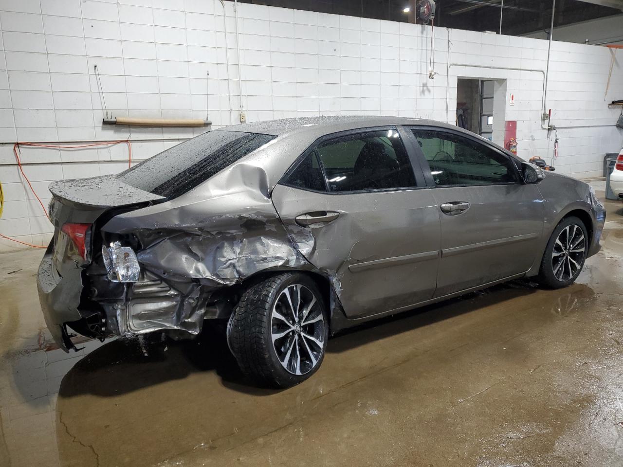 TOYOTA COROLLA 2017 — 4