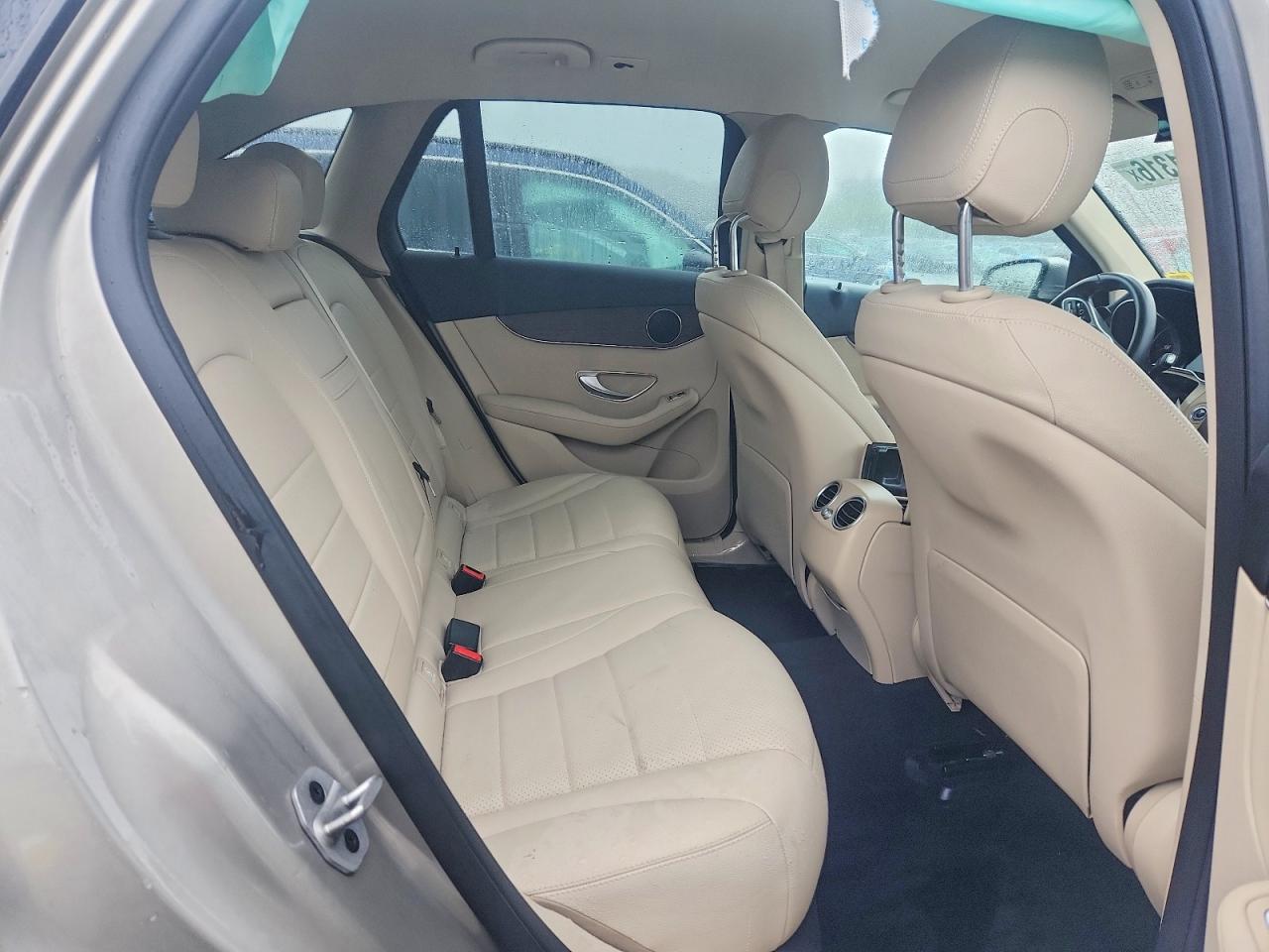MERCEDES-BENZ GLC 2021 — 11