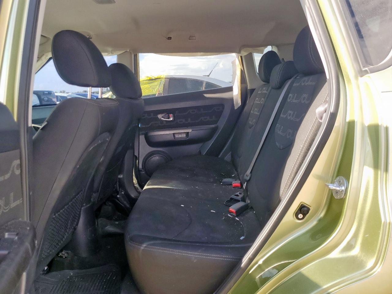 KIA SOUL + 2012 — 11