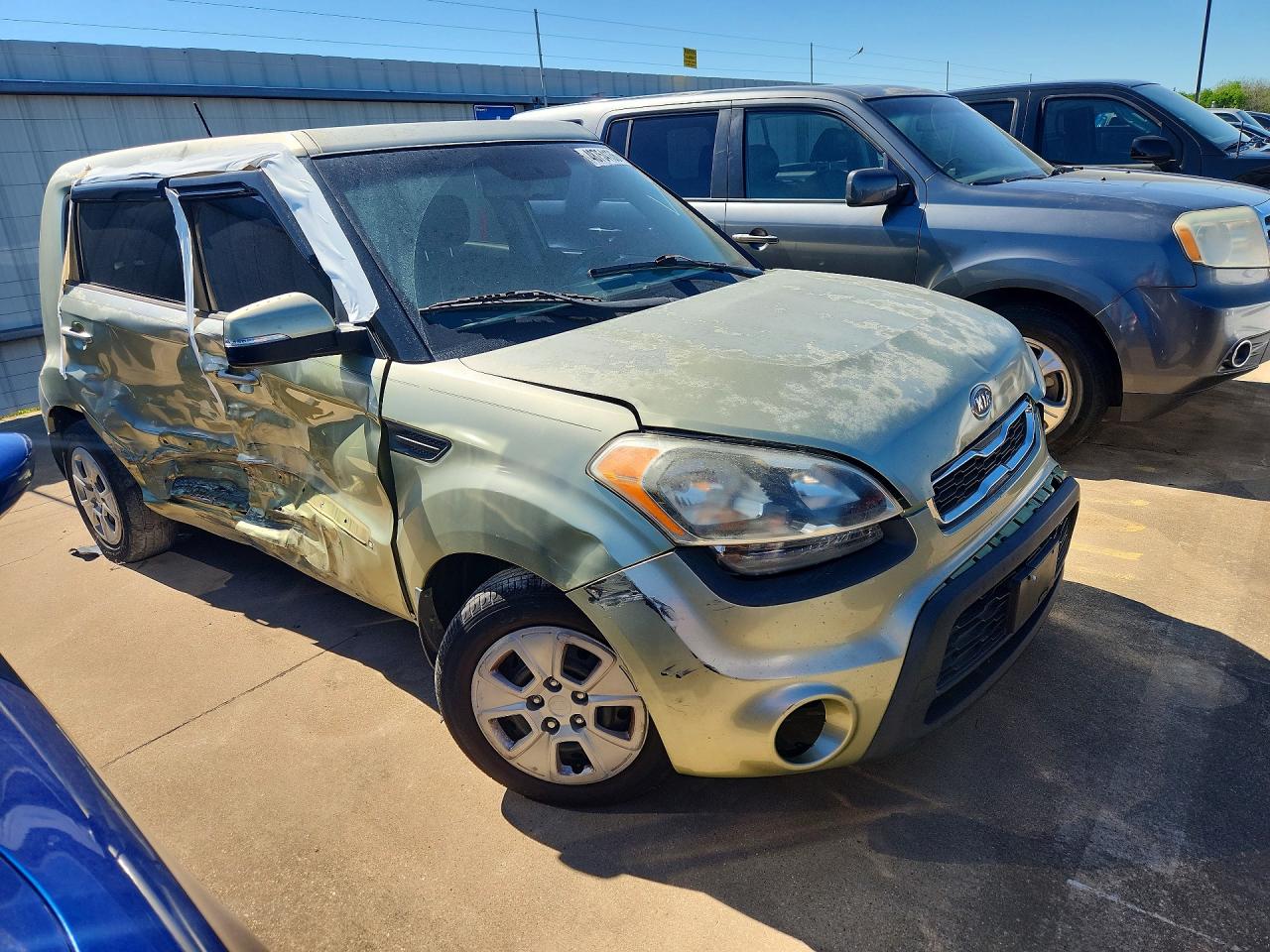 2012 KIA SOUL +