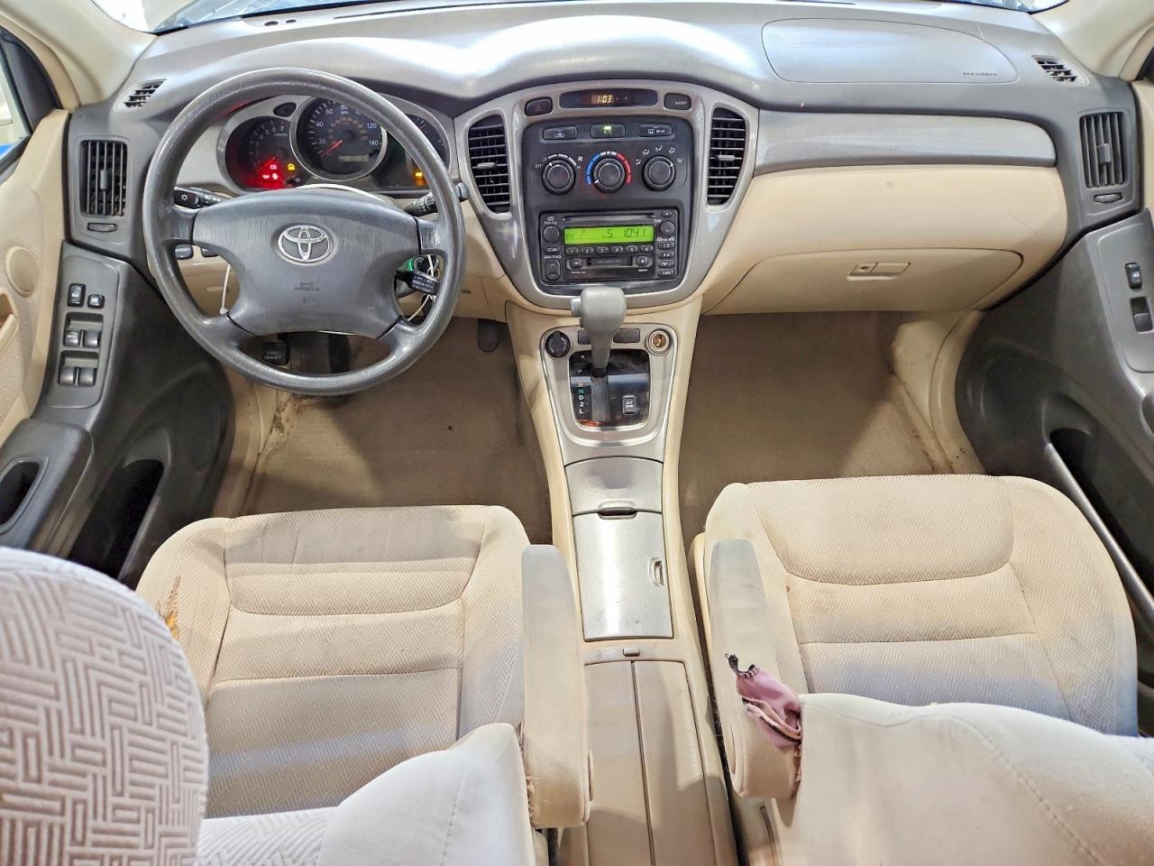 TOYOTA HIGHLANDER 2002 — 9