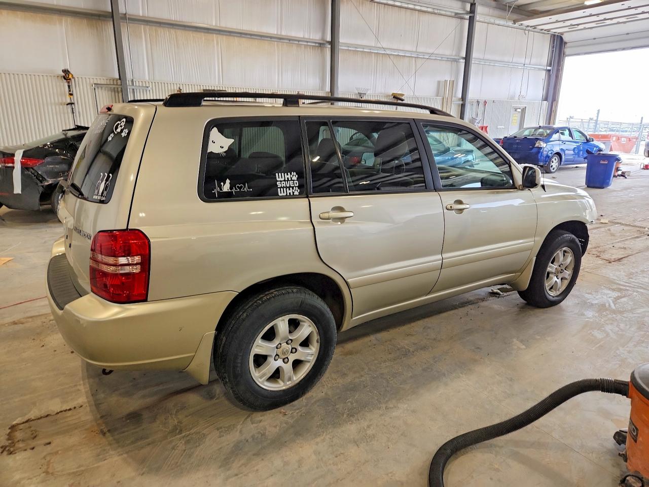 TOYOTA HIGHLANDER 2002 — 4