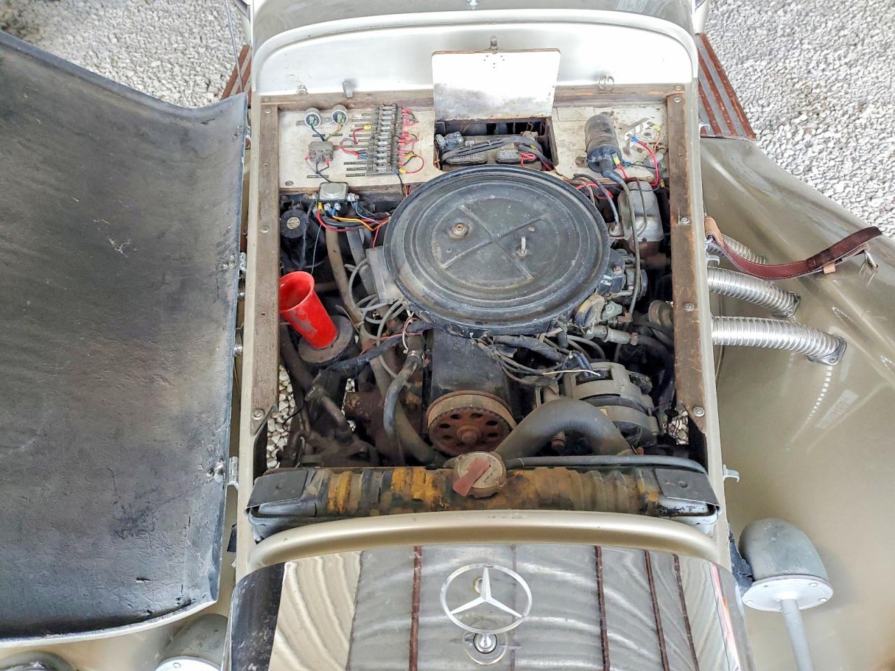 MERCEDES-BENZ GAZELLE 1981 — 12