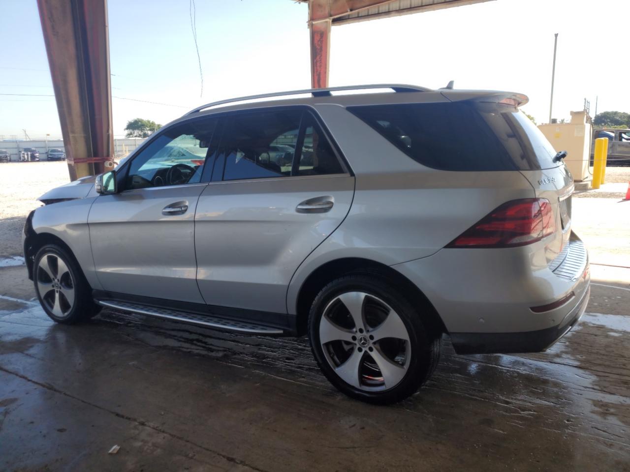 MERCEDES-BENZ GLE 2018 — 3