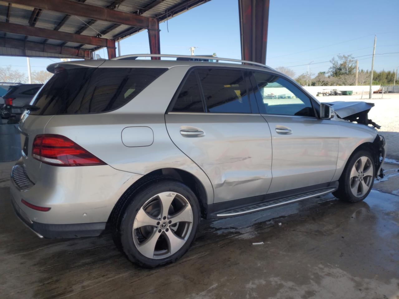 MERCEDES-BENZ GLE 2018 — 4