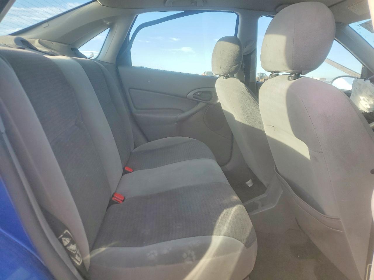 FORD FOCUS 2003 — 11