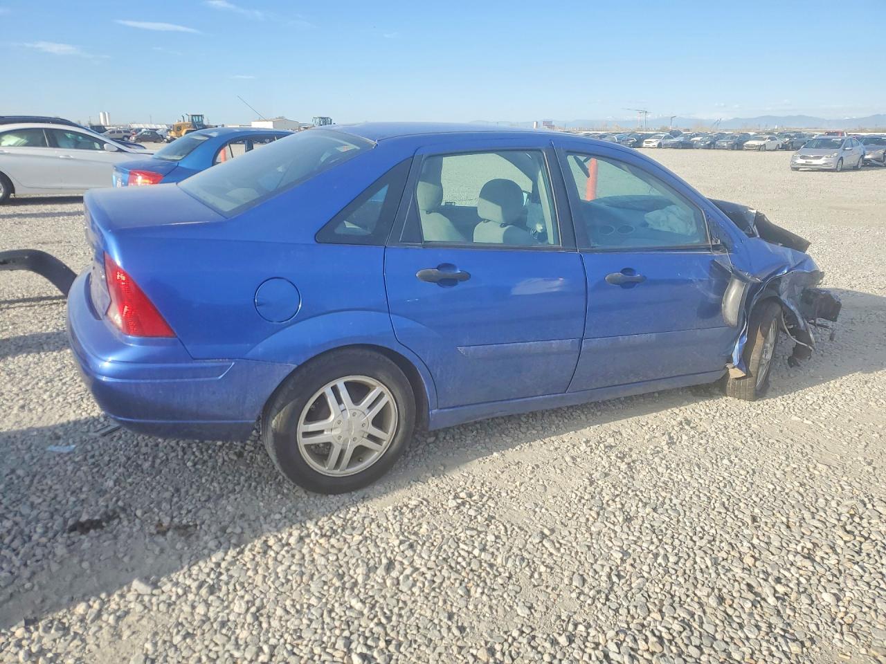 FORD FOCUS 2003 — 4