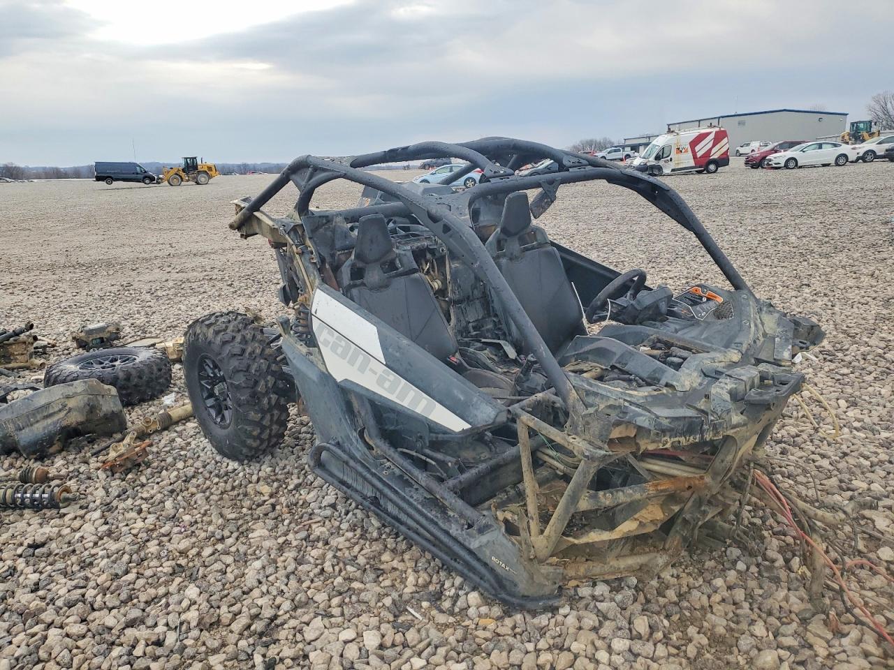 CAN-AM MAVERICK X3 2019 — 2