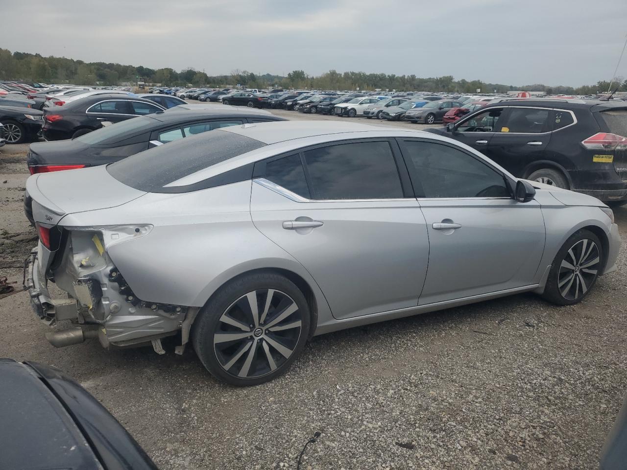 NISSAN ALTIMA 2020 — 4