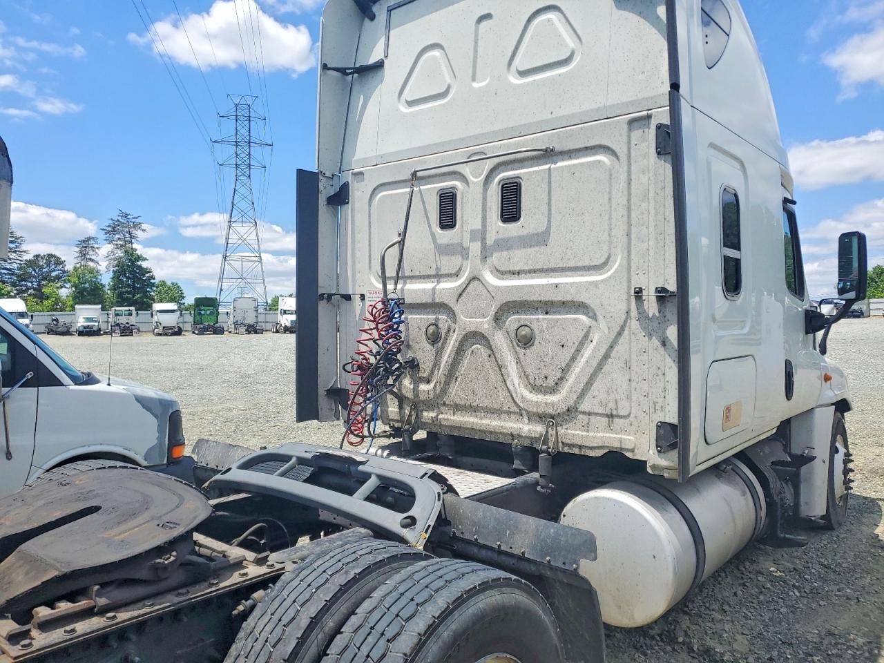 FREIGHTLINER CASCADIA 2014 — 5