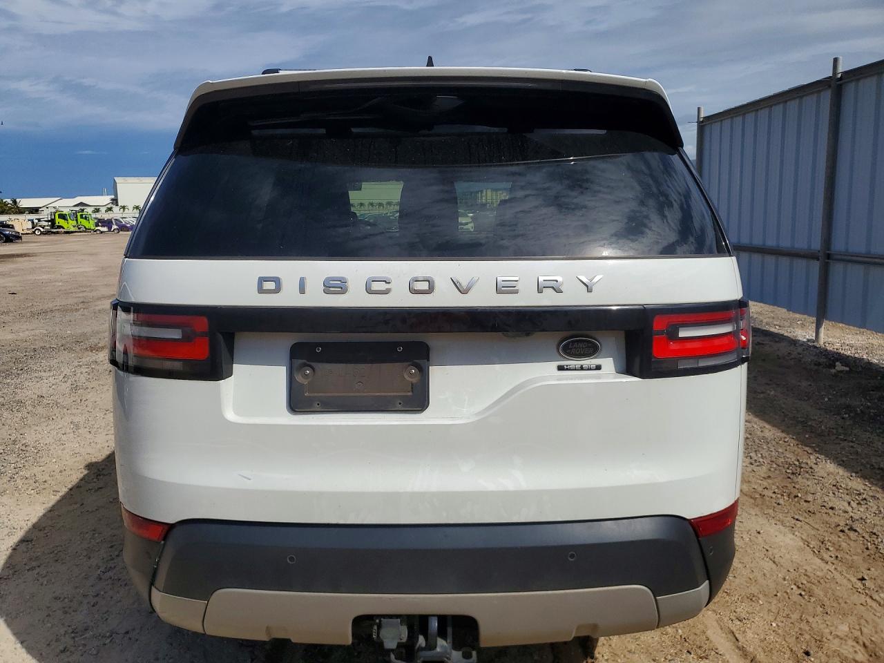 LAND ROVER DISCOVERY 2018 — 7